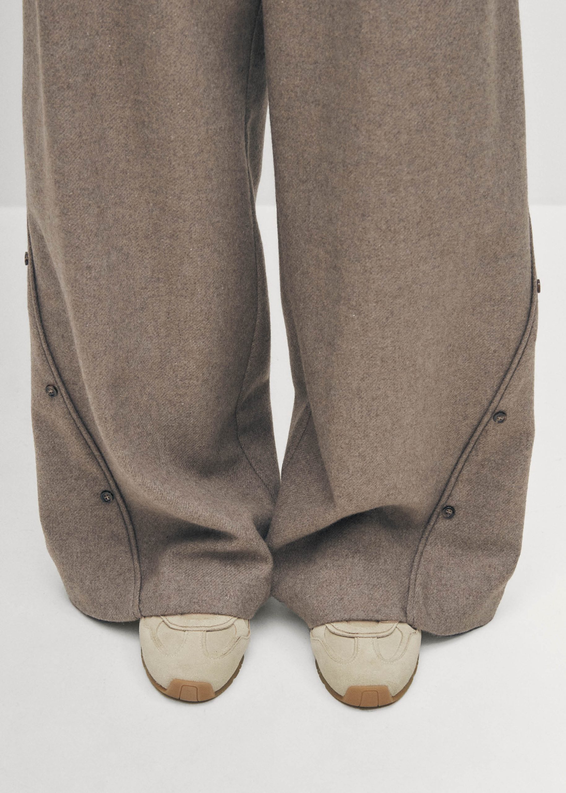 Tb.56 Suede Cream Leather Sneakers - Image 9