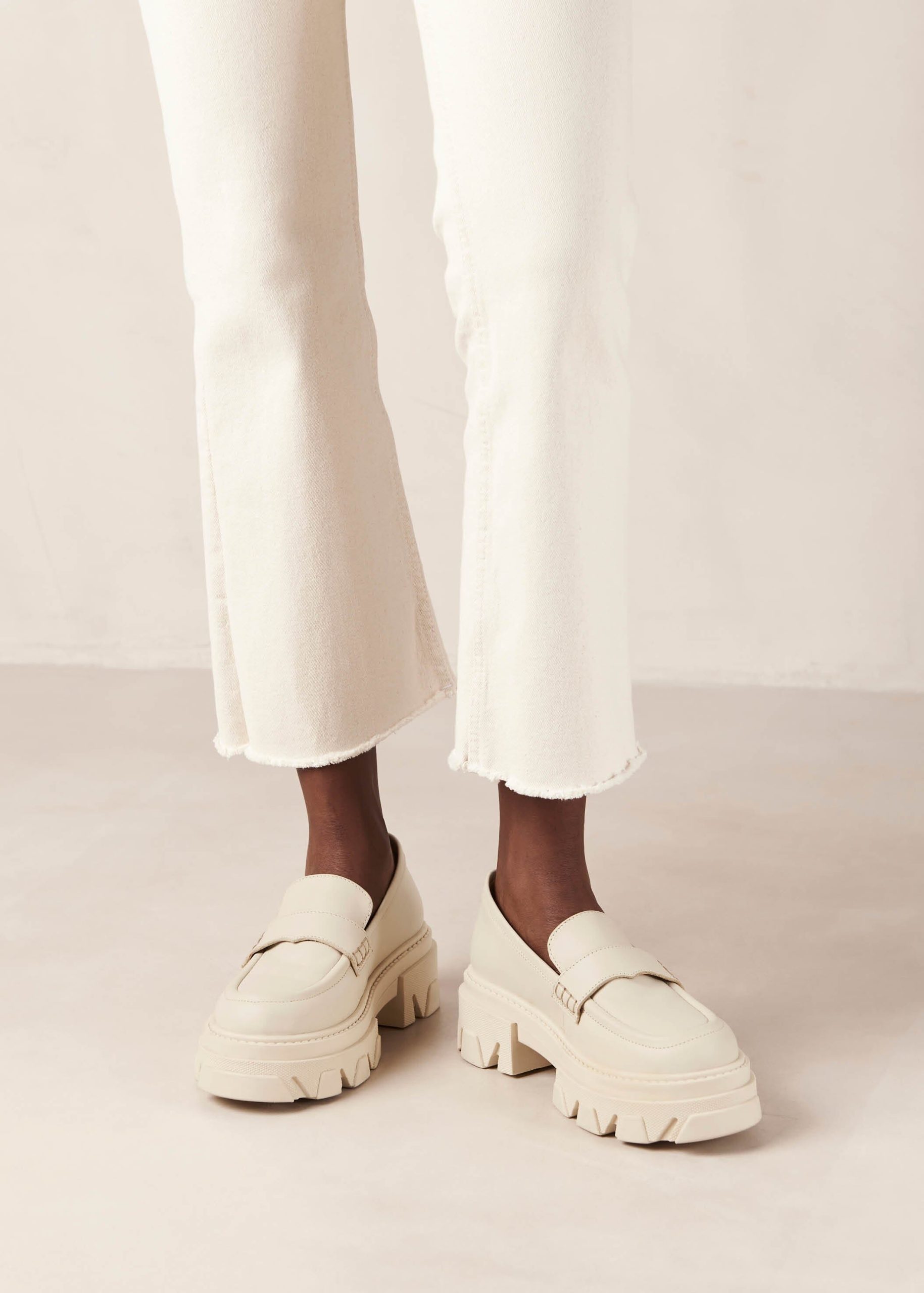 Trailblazer Cream Leather Loafers - Image 3