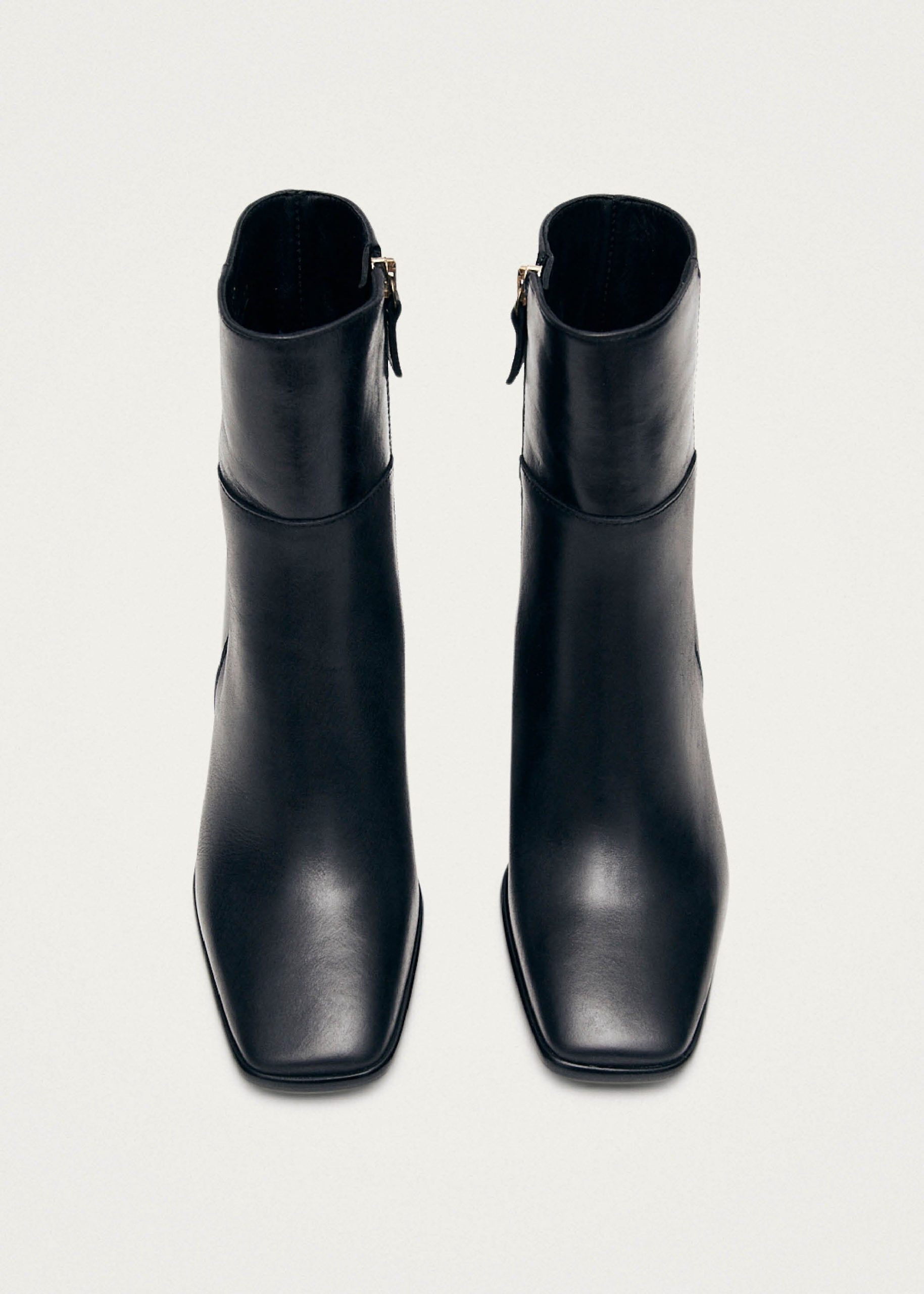 West Vintage Total Black Leather Ankle Boots - Image 4